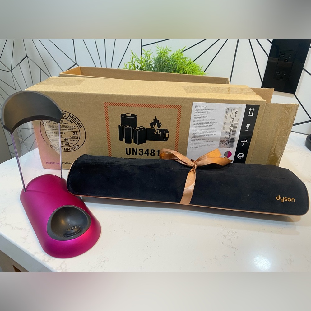 Dyson Flat Iron